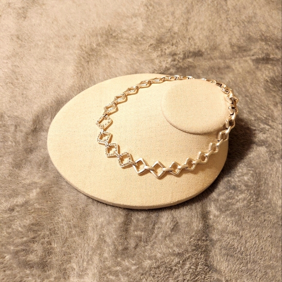 Diamond Designed Necklace - Picture 3 of 4